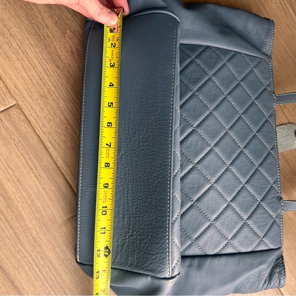 Gray blue quilted leather tote - Picture 4 of 9
